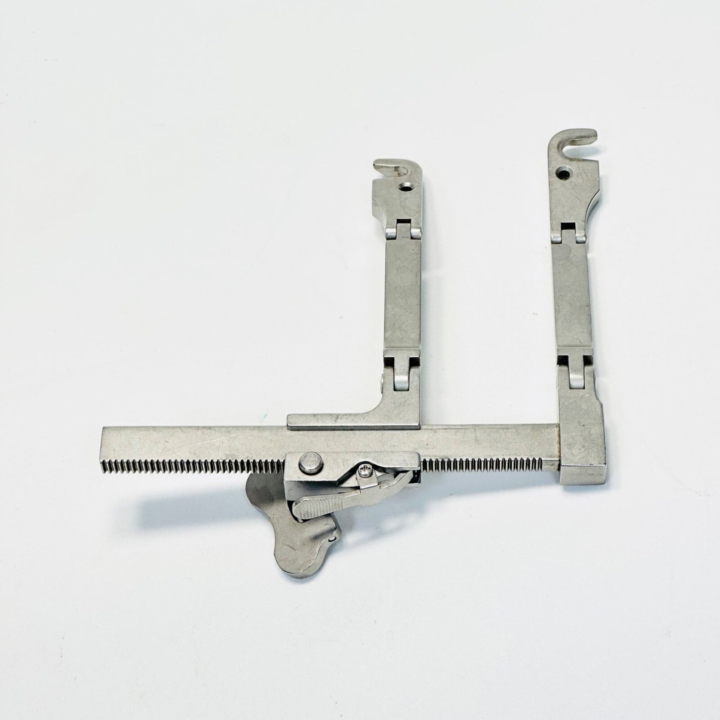 Medtronic 875-110 Transverse Self-Retaining Retractor W/ BLADES