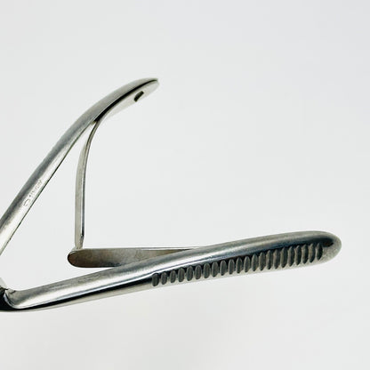 BAUSCH + LOMB N3090 Becker Septum Scissors Serrated, double action, 7.1 INCH