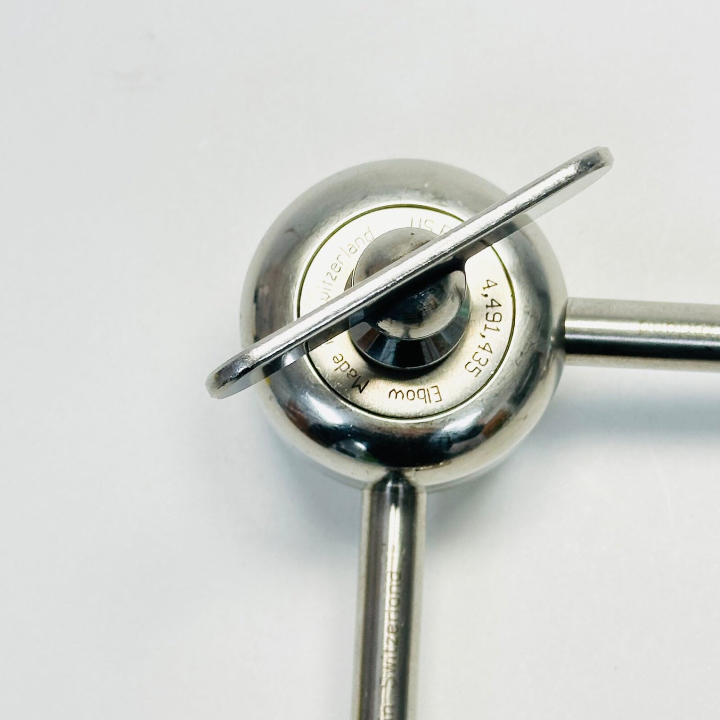 Automated Medical IRON INTERN SINGLE ARM OF Iron Intern Octopus Retractor,