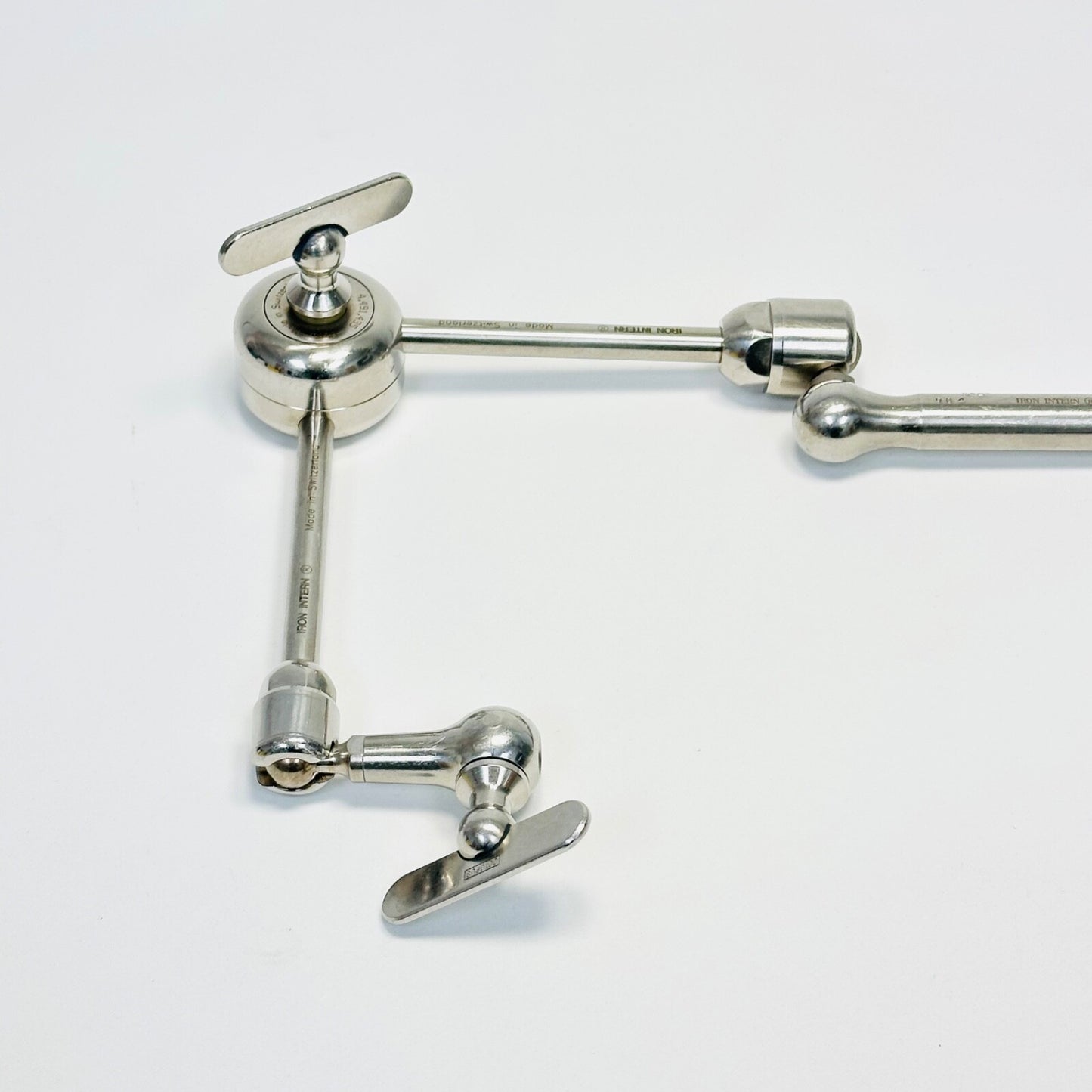 Automated Medical IRON INTERN SINGLE ARM OF Iron Intern Octopus Retractor,