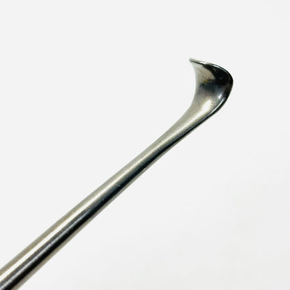 V. Mueller NL1003 Retractor, Cushing Straight Plain Edge 8 3/4 Inch