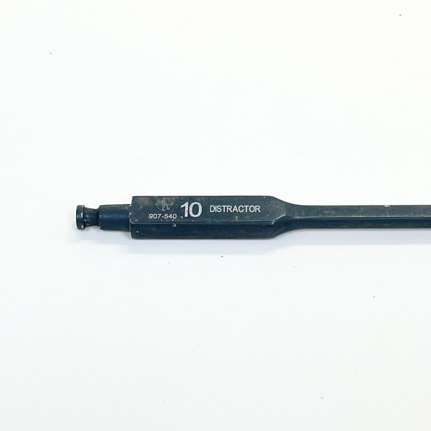 Medtronic 907-540 TAN DISTRCTR SIZE 10 Instrument