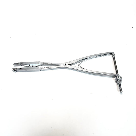 Medtronic 7974000 XVBR Large Distractor Instrument