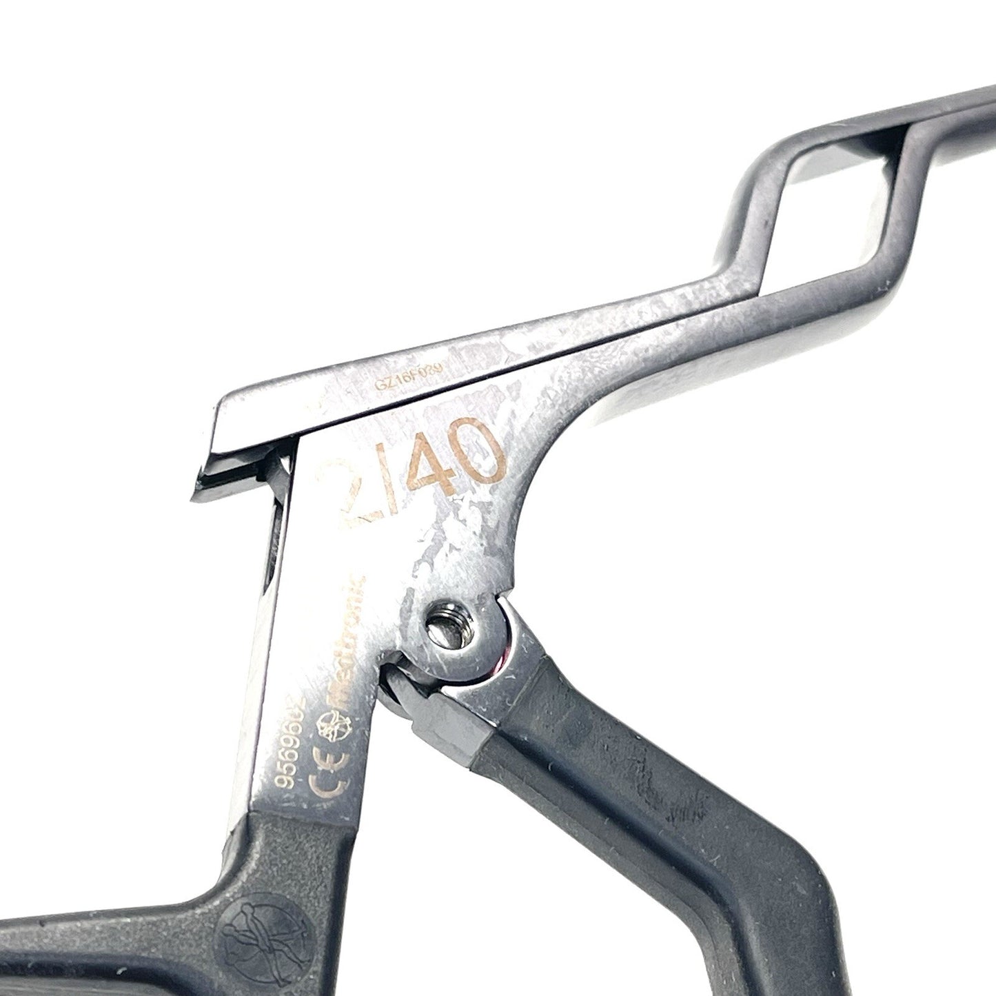 Medtronic REF 9569602, METRx II Bayoneted Kerrison, 2mm 40 Deg Rongeur