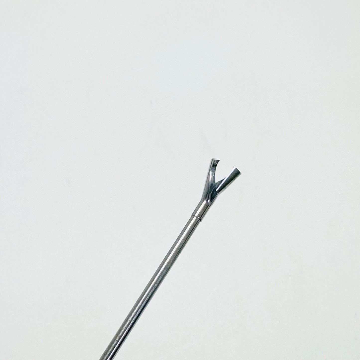 Smith & Nephew / Acufex 010814 Scissors, Rotary 20° Hooked Left, Instrument