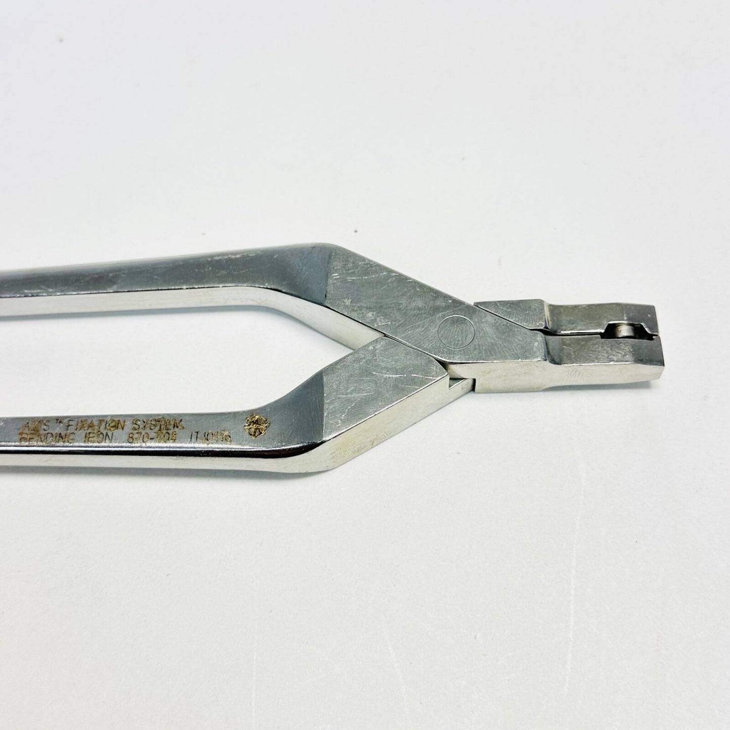 Medtronic 870-704 Bending Iron Instrument