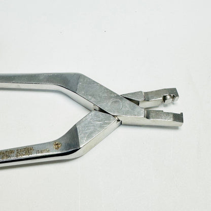 Medtronic 870-704 Bending Iron Instrument