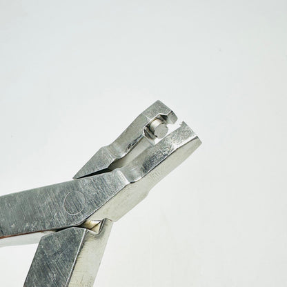 Medtronic 870-704 Bending Iron Instrument