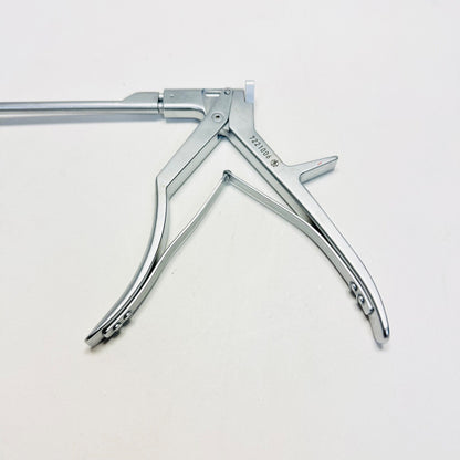 Medtronic 7221006 Articulating Peek Rod Holder Instrument