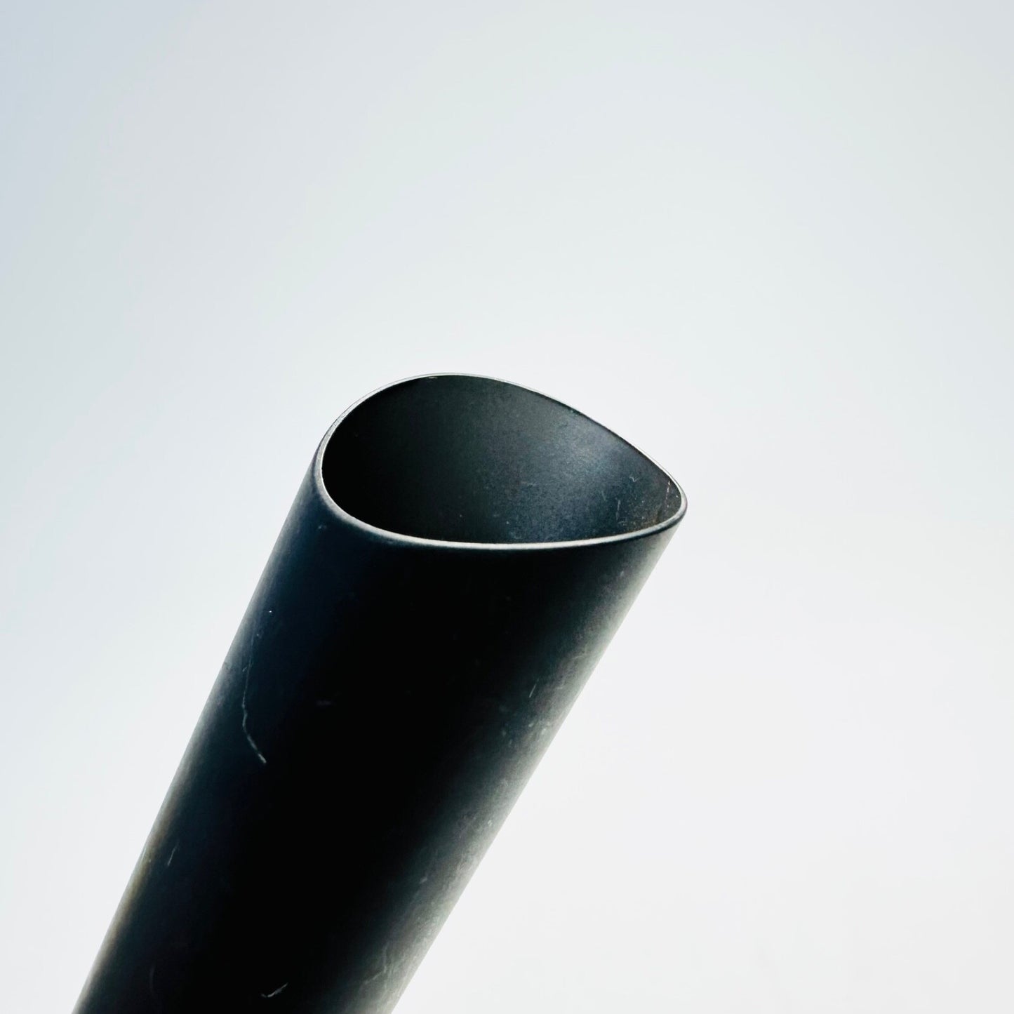 Tube Retractor Beveled, Coated 18mm X 8cm Instrument