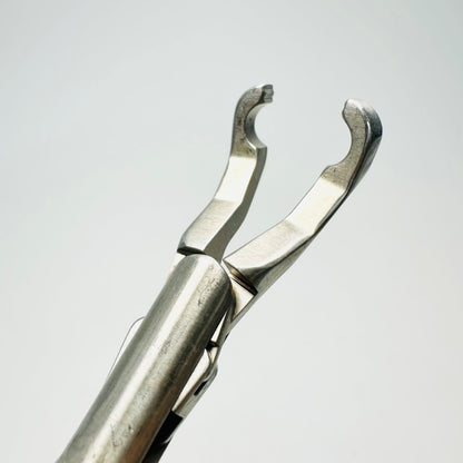 Snowden-Pencer 88-8314 Angled Circle Grasper, 45cm, 10mm, Ratcheted Instrument