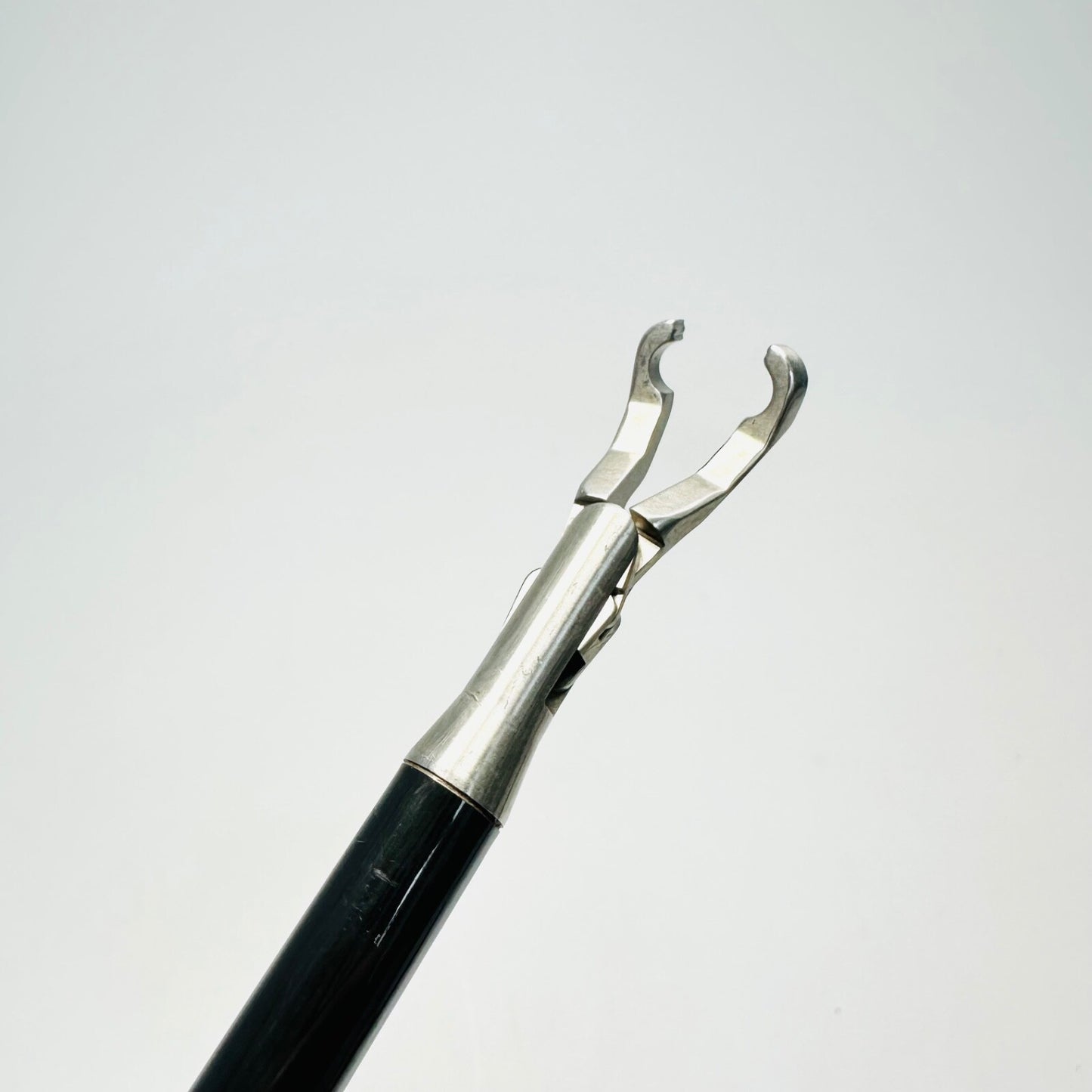 Snowden-Pencer 88-8314 Angled Circle Grasper, 45cm, 10mm, Ratcheted Instrument