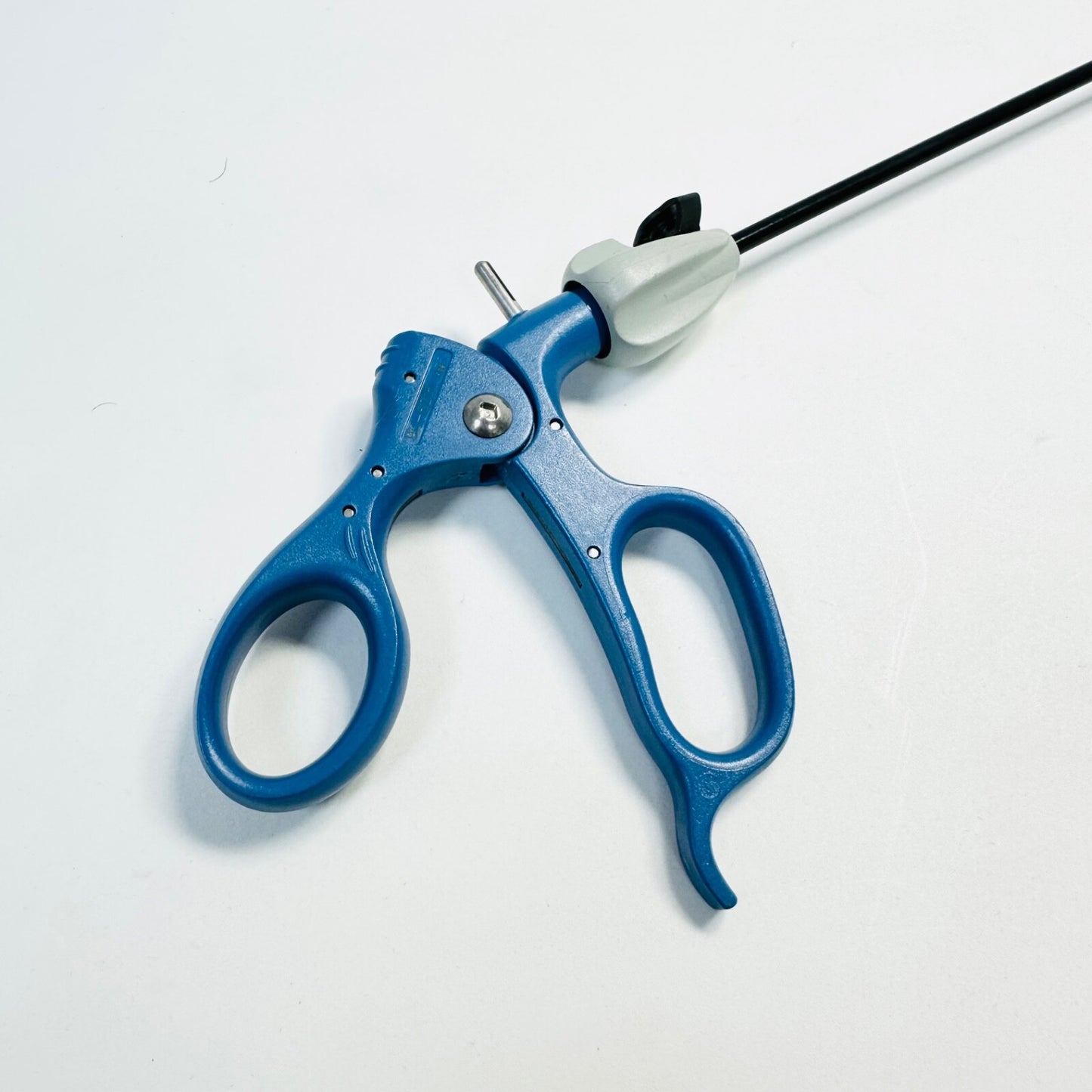 Snowden-Pencer SP90-6215 Diamond-Jaw Grasper 5mm 45 cm Non-Ratchet Instrument