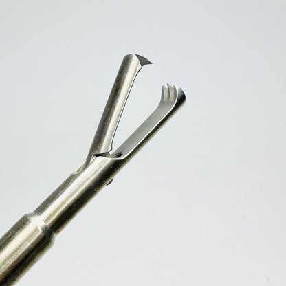 Snowden-Pencer 88-9552 Gold-Line Claw Extraction Forcep 2 X 3 Teeth, 10mm, 32cm