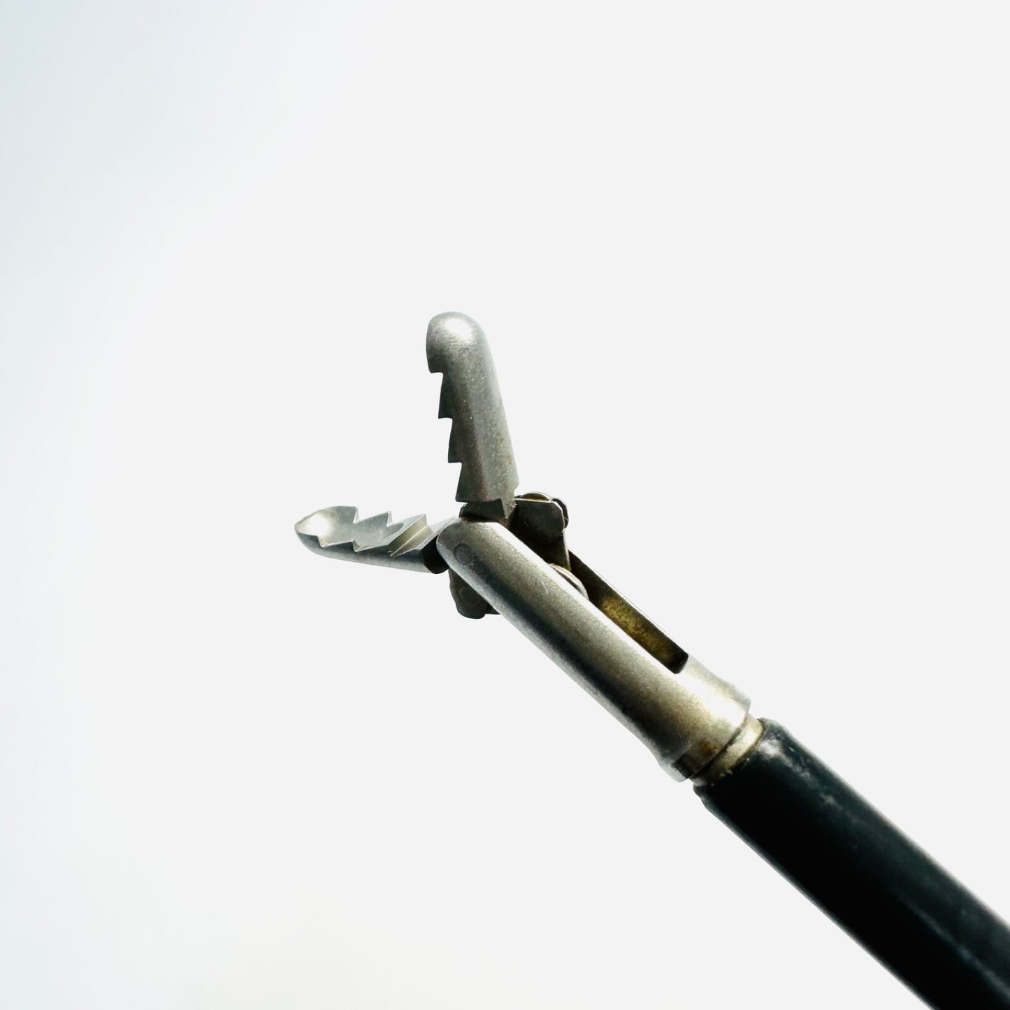 Pike Mouth Grasper Forceps Monopolar, Metal Handle 16 In O. Length Reusable