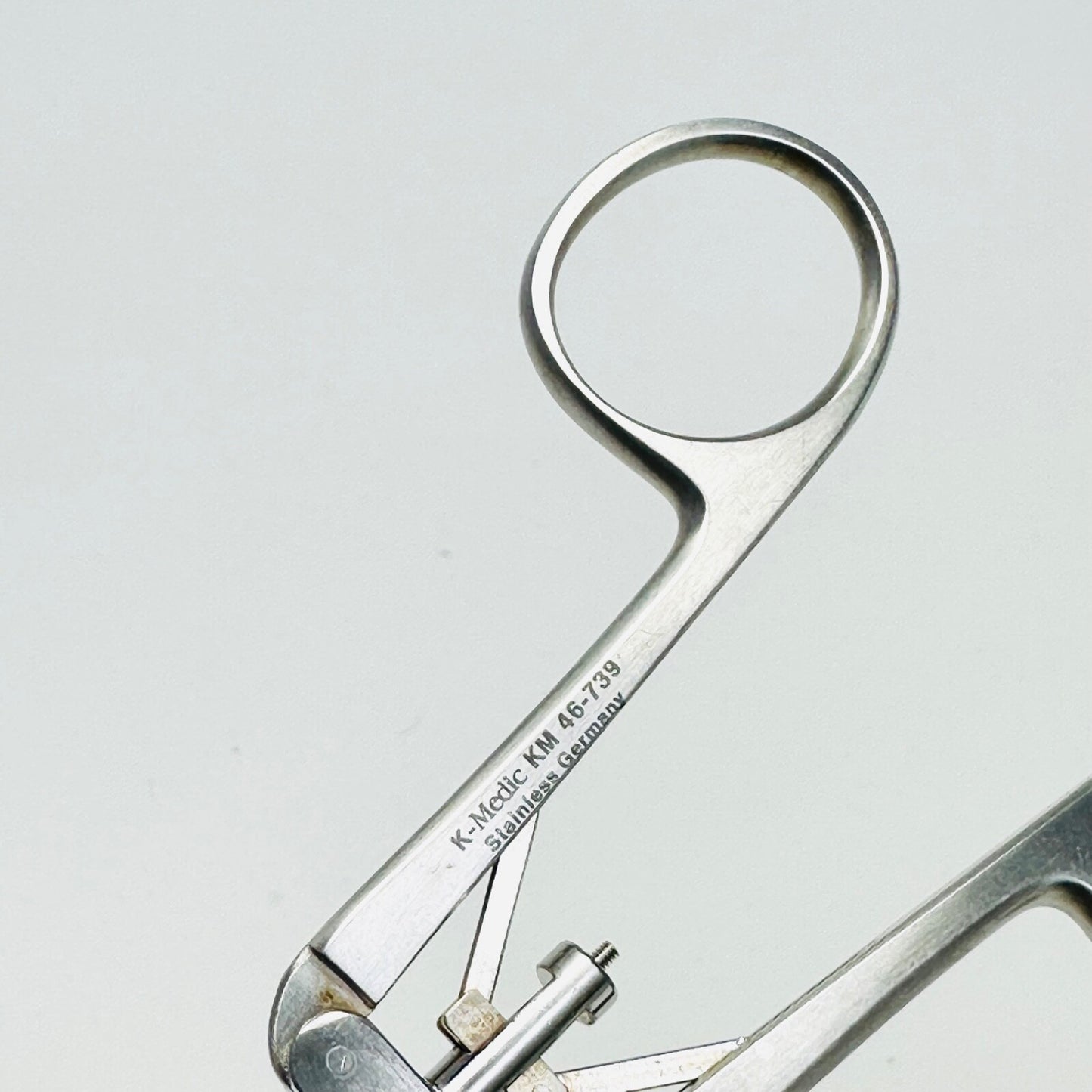 K. MEDIC / PILLINGS KM46739 Kleinert-Kutz Tendon Retriever Serrated, 8" (20.3Cm)