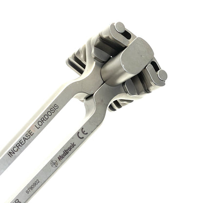 Medtronic 9790902 Plate Bender Instrument