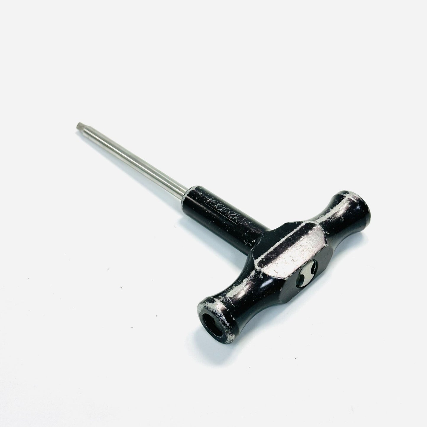 Medtronic / DANEK  804-012 TAP HANDLE T SHAPED Instrument