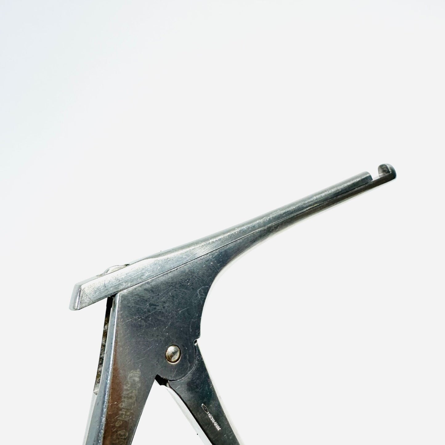 Storz N1952 Kerrison Rongeur #2,  4.5mm X 3.5mm Bite 5.9 Inch Instrument