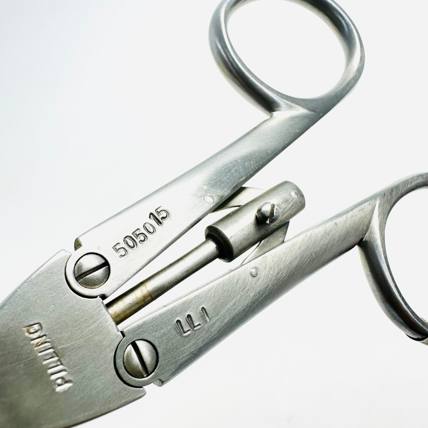 PILLING 50-5015 Serrated grasping forceps 2.4 mm , 30 cm Instrument