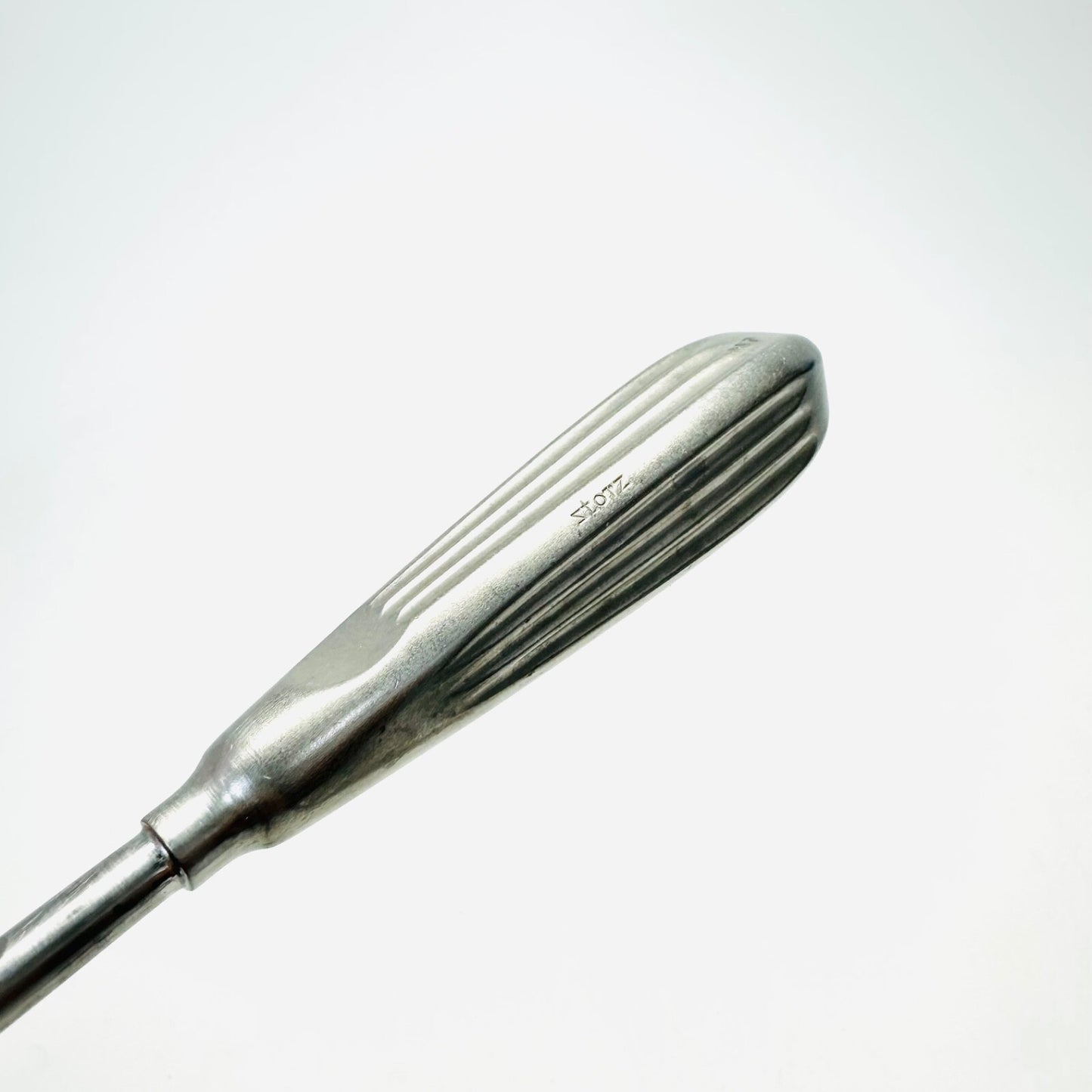 STORZ - Aufricht Rasp Curved. 12 teeth. 8.5mm x 20mm, 8.0 inch Instrument