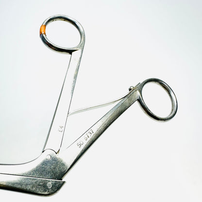 PILLING 50-6737 Drew Alligator Clip Applying Forcep Straight Serrated,2mm 9.5 In