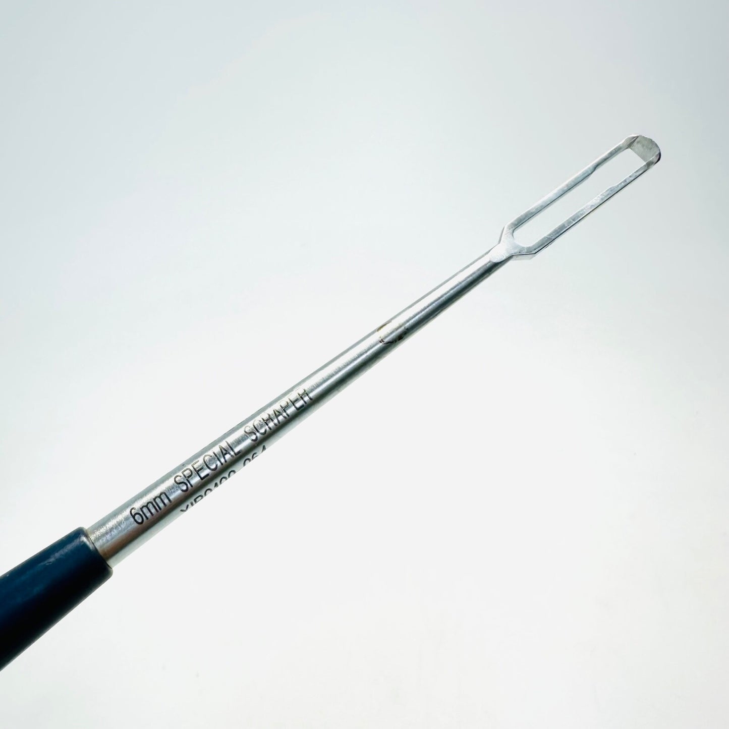 Medtronic 907-519 Tan round Scraper Medium 6mm Instrument