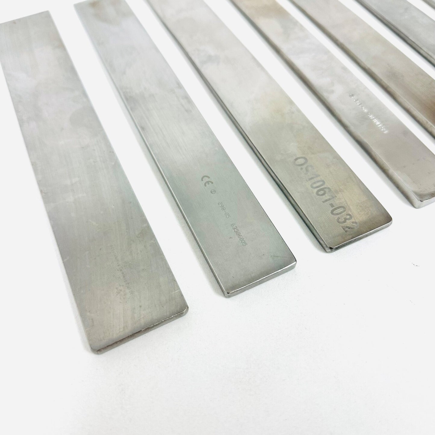 V. MUELLER / ZIMMER /K MEDIC Lambotte-Type Osteotomes Different Sizes LOT OF 19