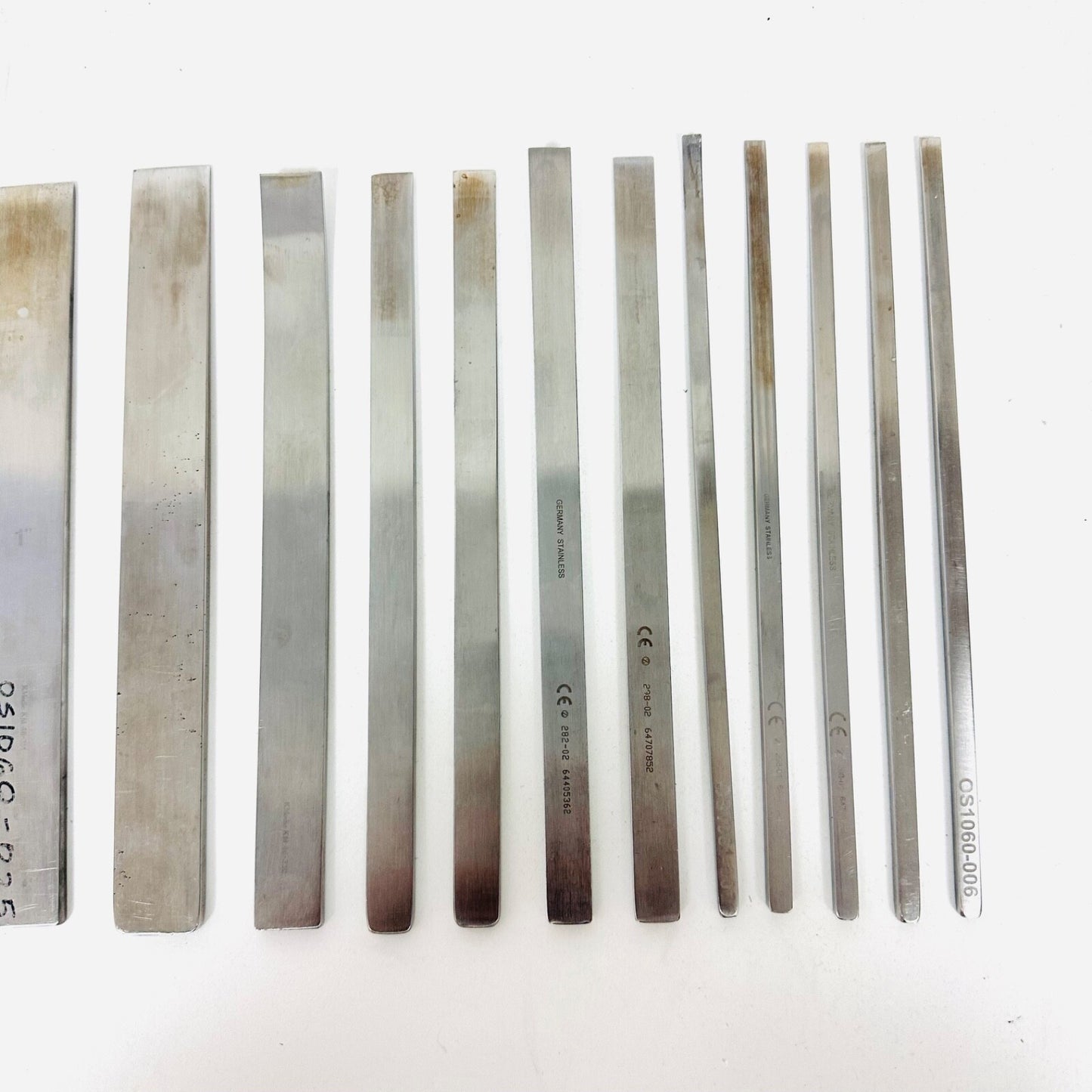 V. MUELLER / ZIMMER /K MEDIC Lambotte-Type Osteotomes Different Sizes LOT OF 19