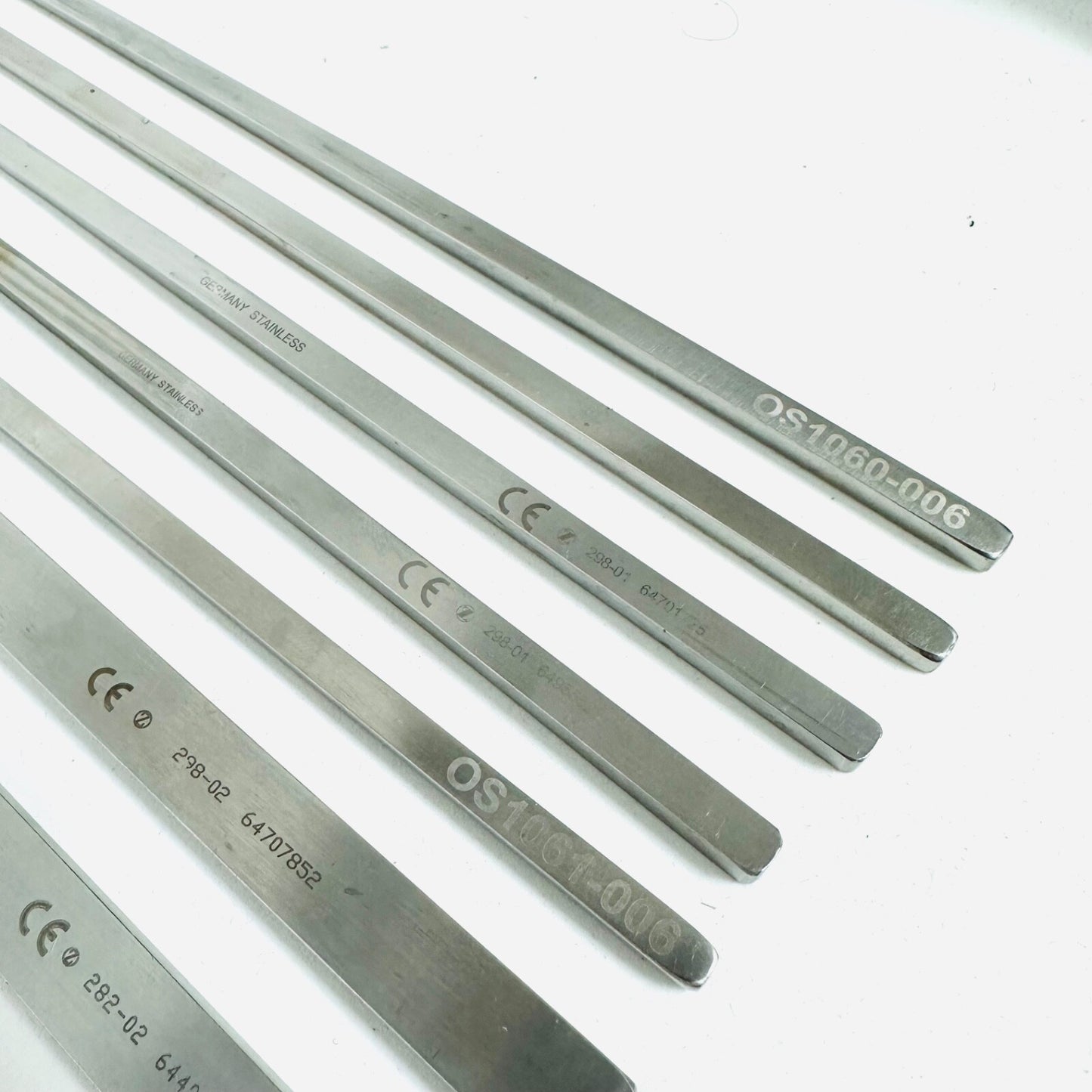 V. MUELLER / ZIMMER /K MEDIC Lambotte-Type Osteotomes Different Sizes LOT OF 19