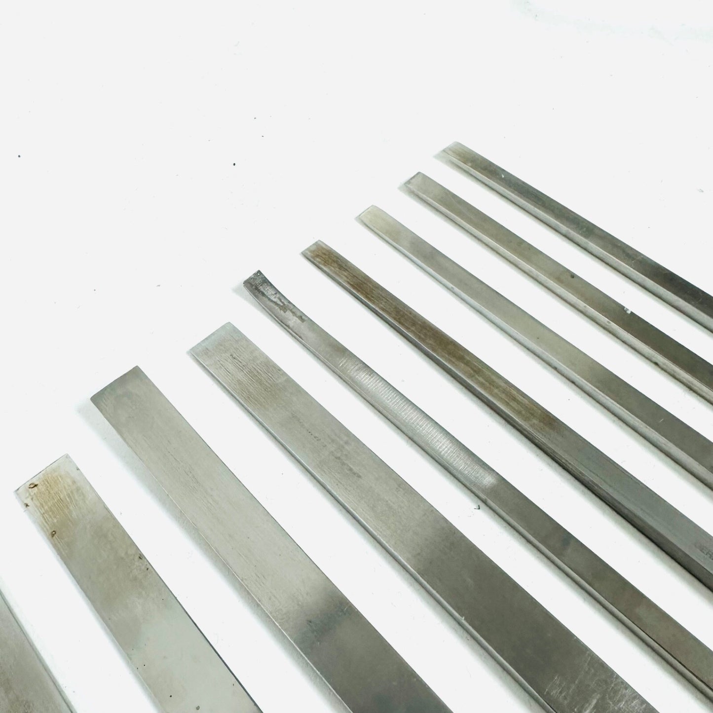 V. MUELLER / ZIMMER /K MEDIC Lambotte-Type Osteotomes Different Sizes LOT OF 19