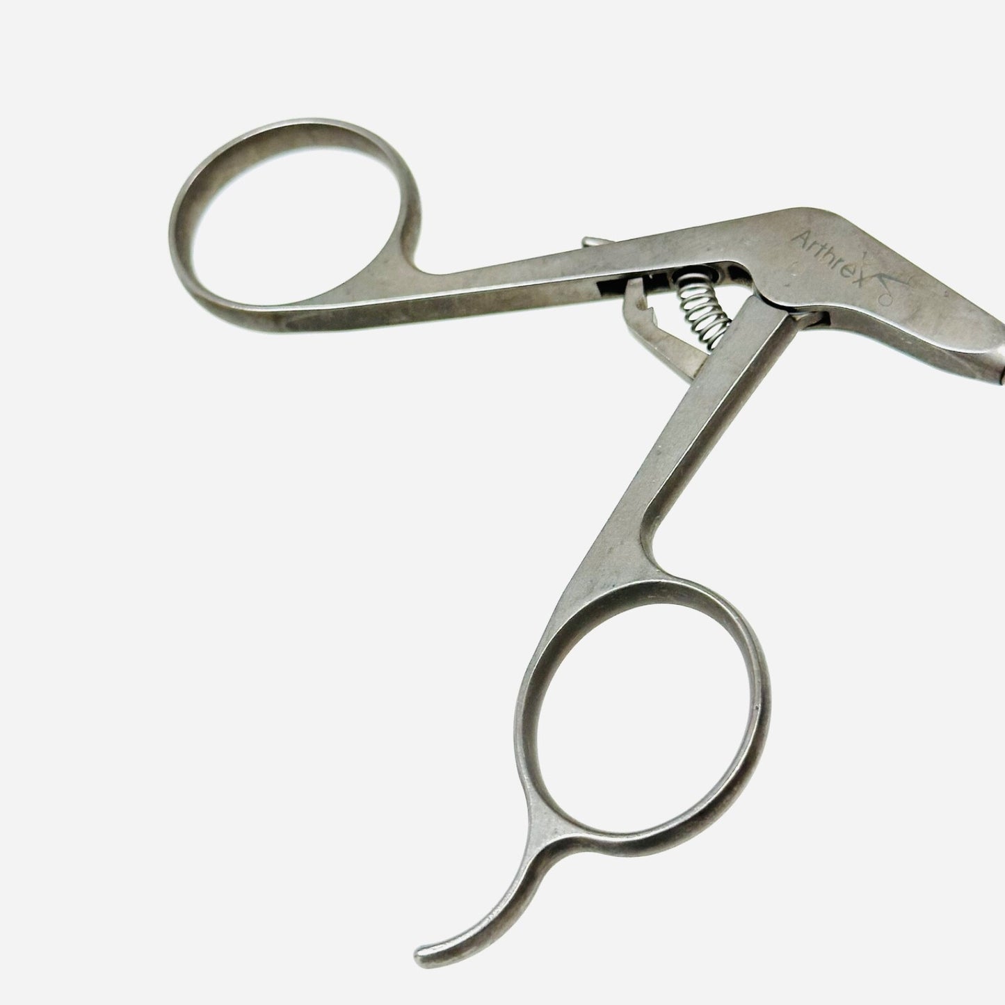 Arthrex AR-12250 Suture Cutter, 4.2 mm, Straight, closed end Instrument