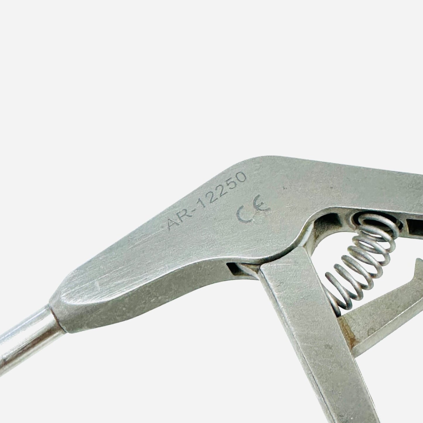 Arthrex AR-12250 Suture Cutter, 4.2 mm, Straight, closed end Instrument