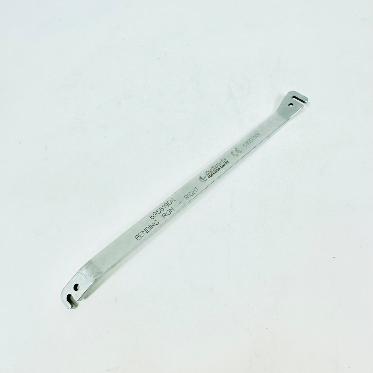 Medtronic 6956190R Bending Iron Right Instrument
