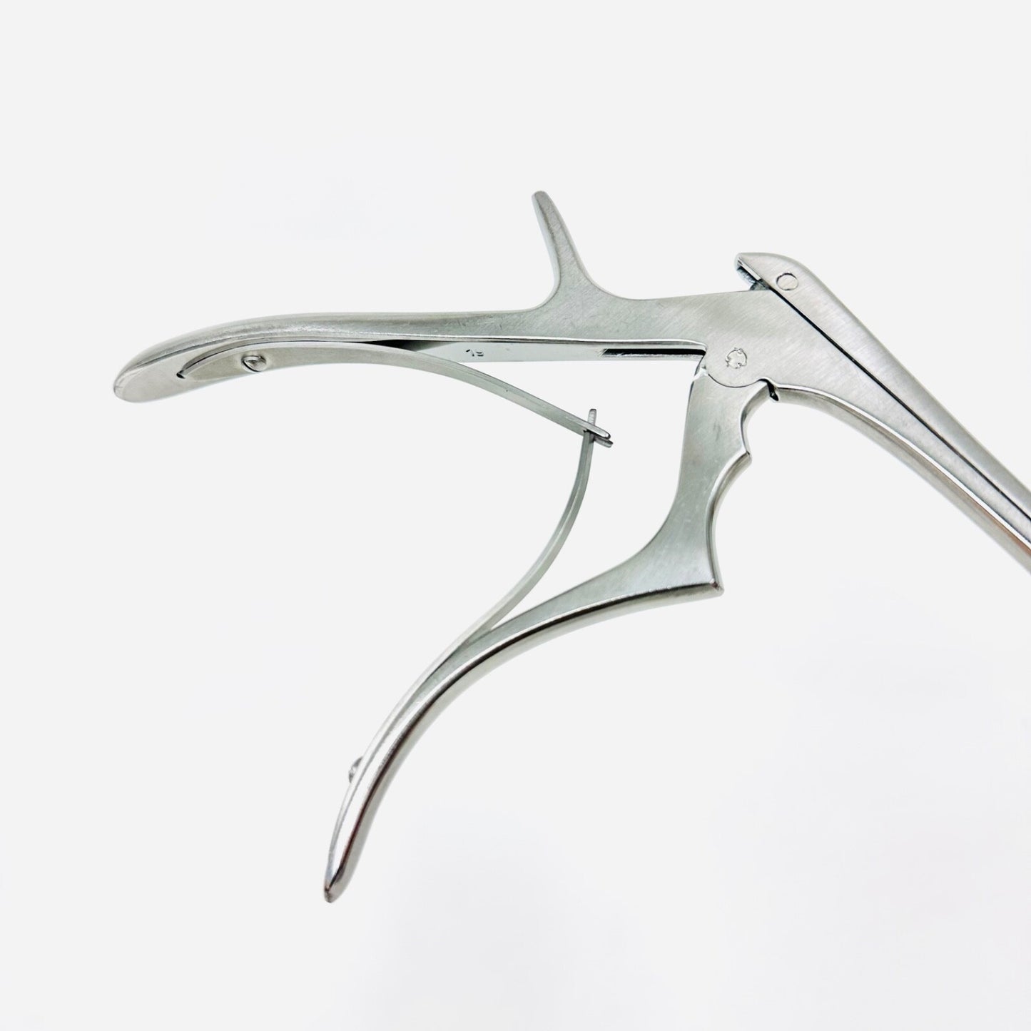 LIFE instruments 838-0813-0 Thin Footplate Kerrison 8", 40° FWD 3mm Instrument