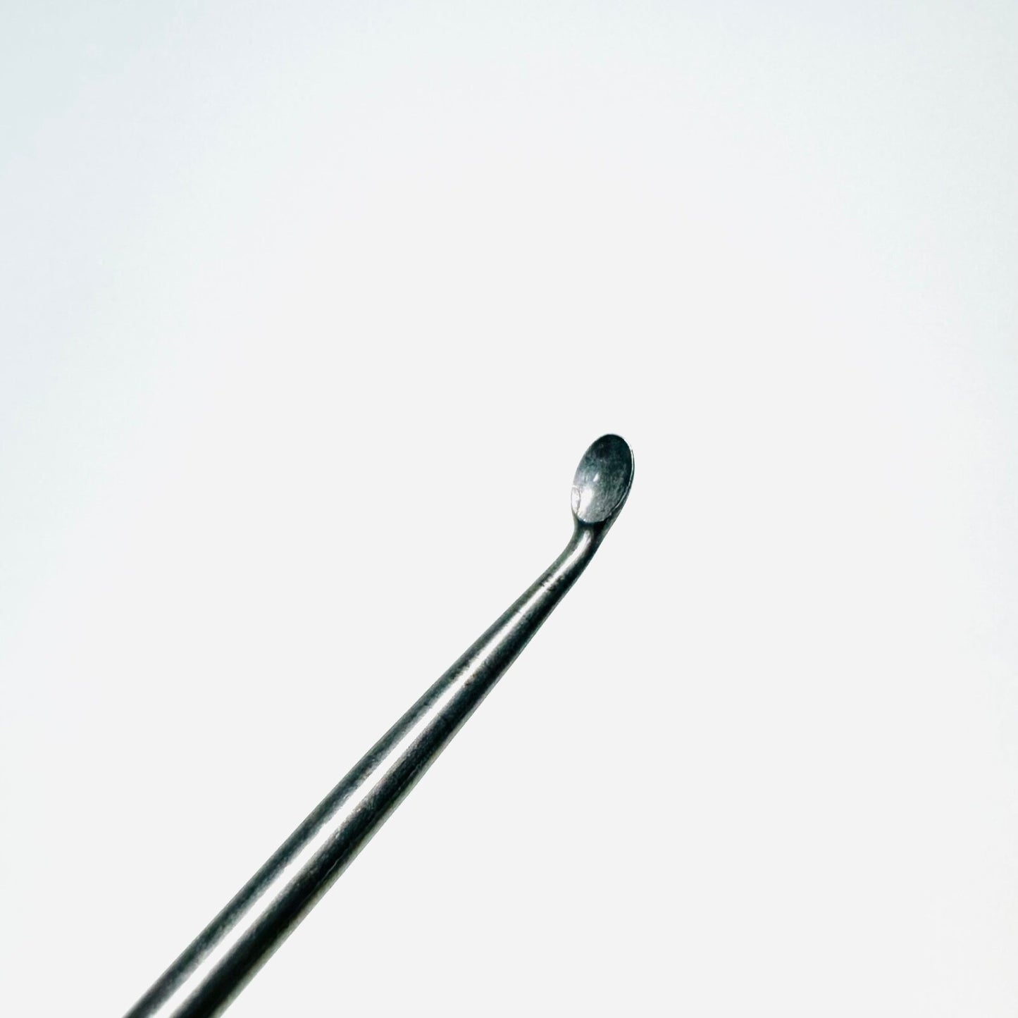 Medtronic 9569624 Metrx II - Curette Bayoneted 5.2mm Angled Instrument