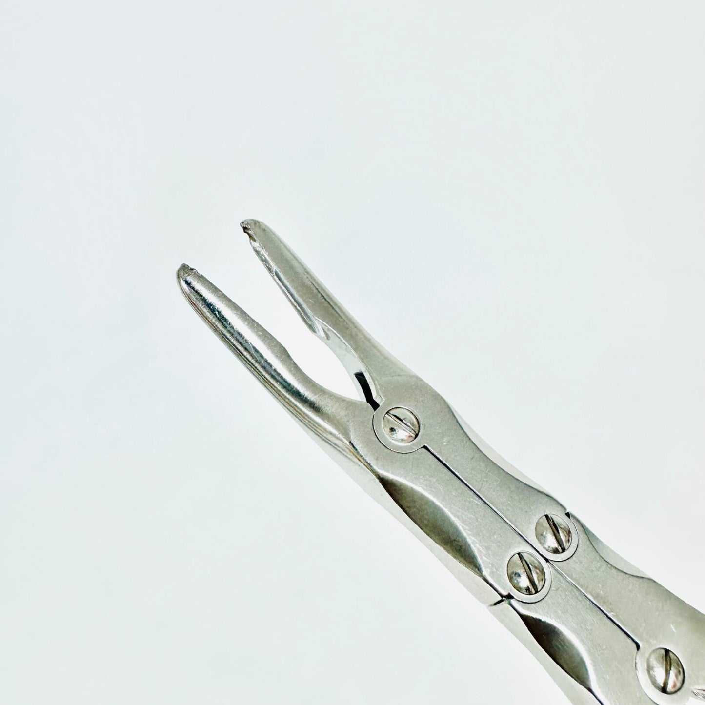 Codman 53-1100 Beyer Rongeur Dbl-Action Curved 2.5mm 7 Inch Instrument