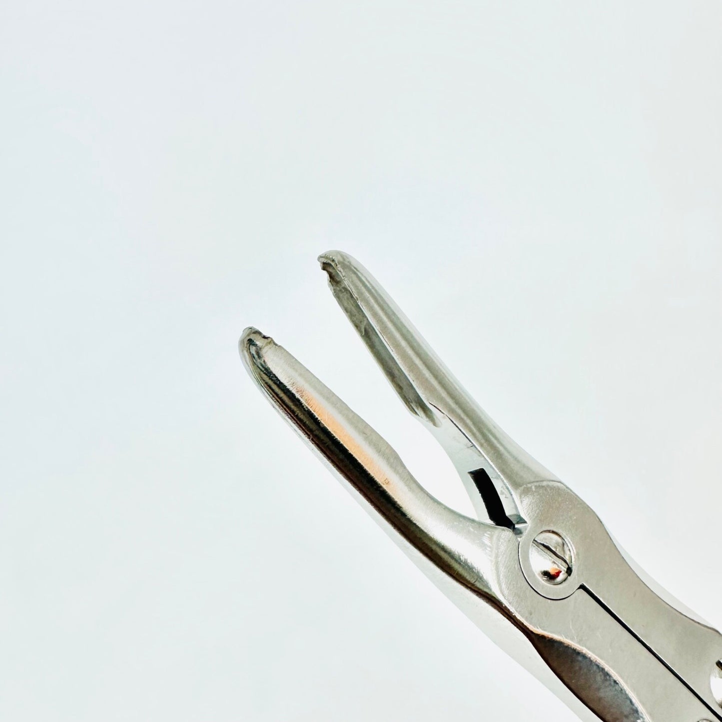 Codman 53-1100 Beyer Rongeur Dbl-Action Curved 2.5mm 7 Inch Instrument