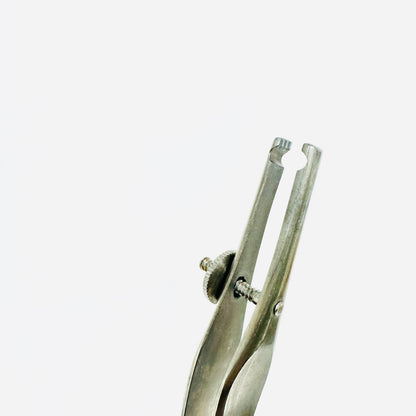 V. Mueller AU17215 Sheehy Ossicle Teeth Holding Clamp Forcep 4.75 in Instrument