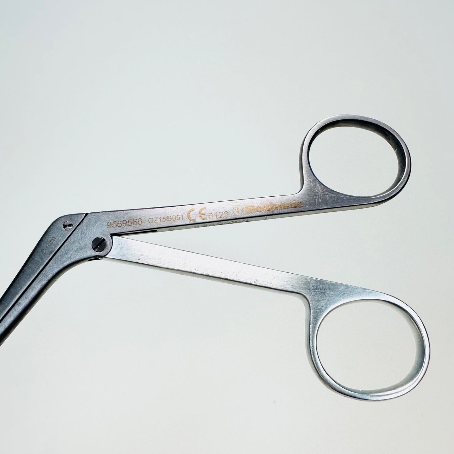 Medtronic 9569566 Metrx II - Tooth Pituitary Ronguer 2 mm Instrument