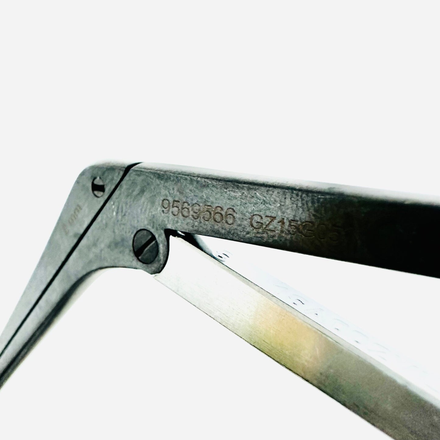 Medtronic 9569566 Metrx II - Tooth Pituitary Ronguer 2 mm Instrument