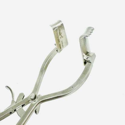 Arthrex AR-8170 Modular Soft Tissue Retractor W/ AR-8170-50L /R Paddles