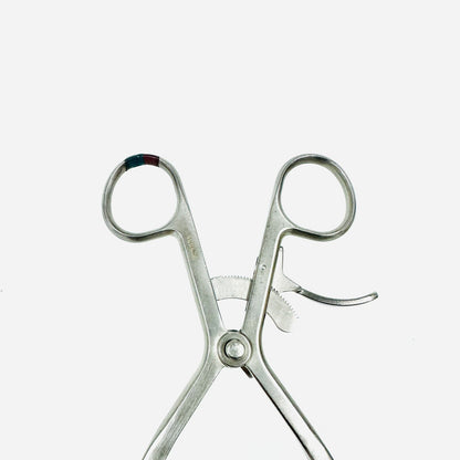 Arthrex AR-8170 Modular Soft Tissue Retractor W/ AR-8170-50L /R Paddles