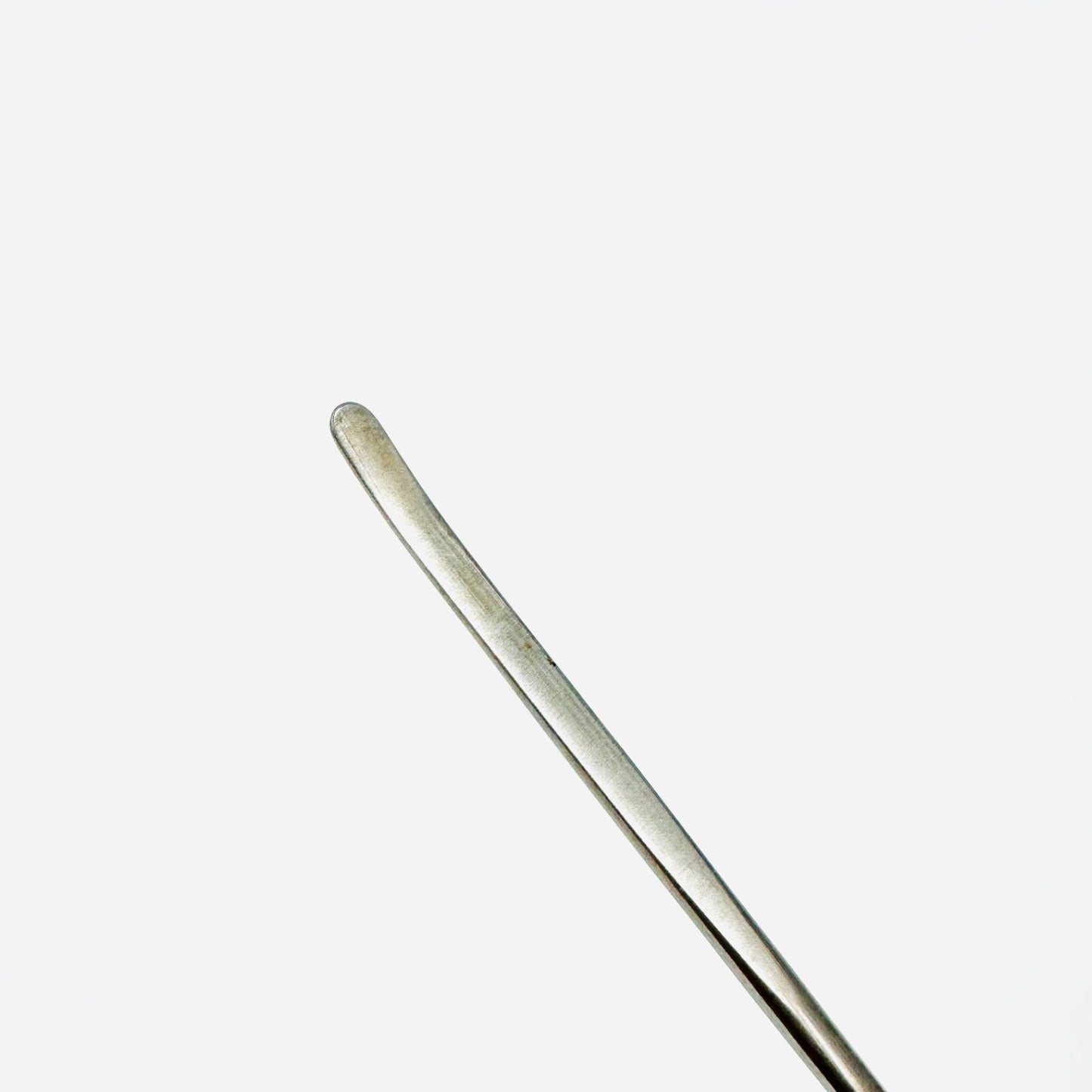 Codman 63-8011 Lemmon Intima Dissector, Slight Curve, 4mm Tip, 6.5" Instrument