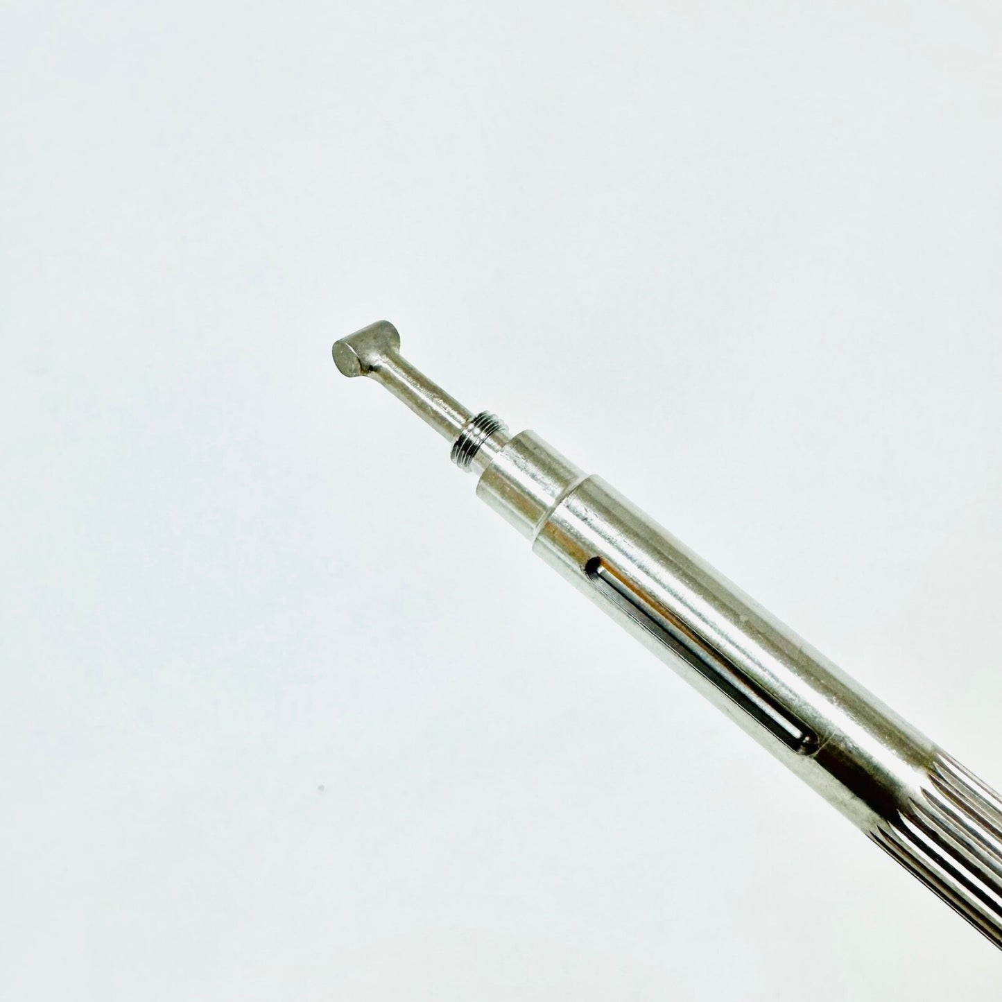 Medtronic 858-950 5.5mm M8 Fixed Screwdriver 0.25IN Instrument