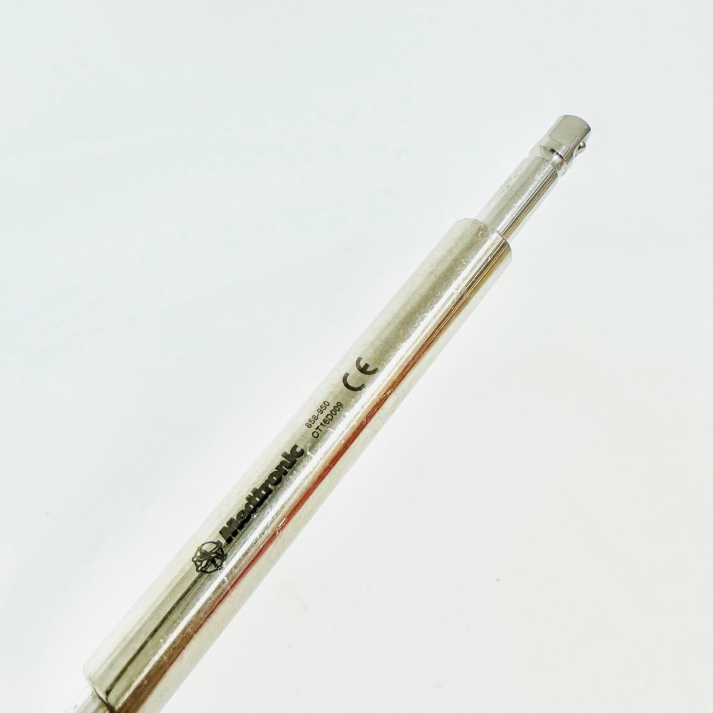 Medtronic 858-950 5.5mm M8 Fixed Screwdriver 0.25IN Instrument