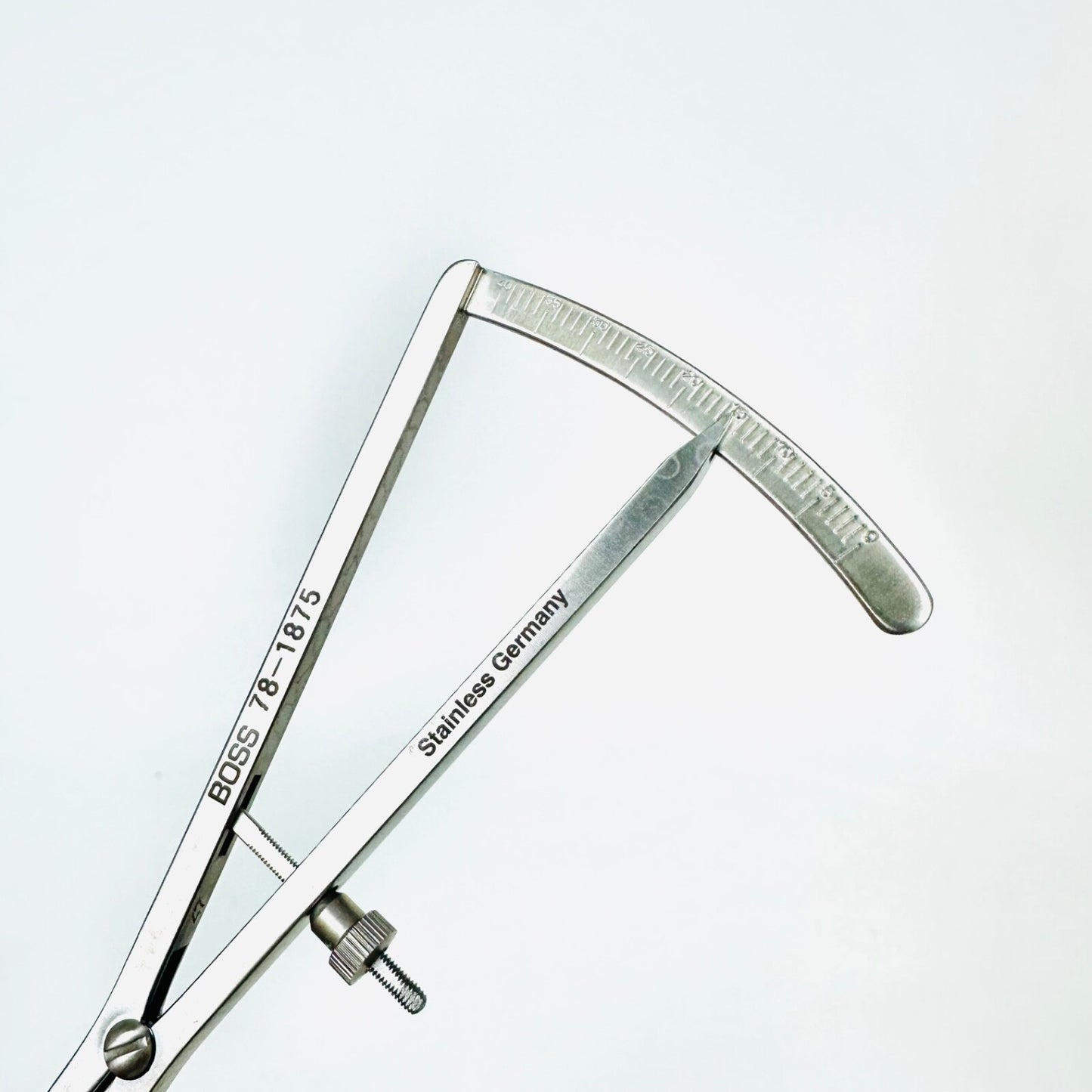 BOSS 78-1875 Castroviejo Caliper €“ straight 6.5€³ instrument