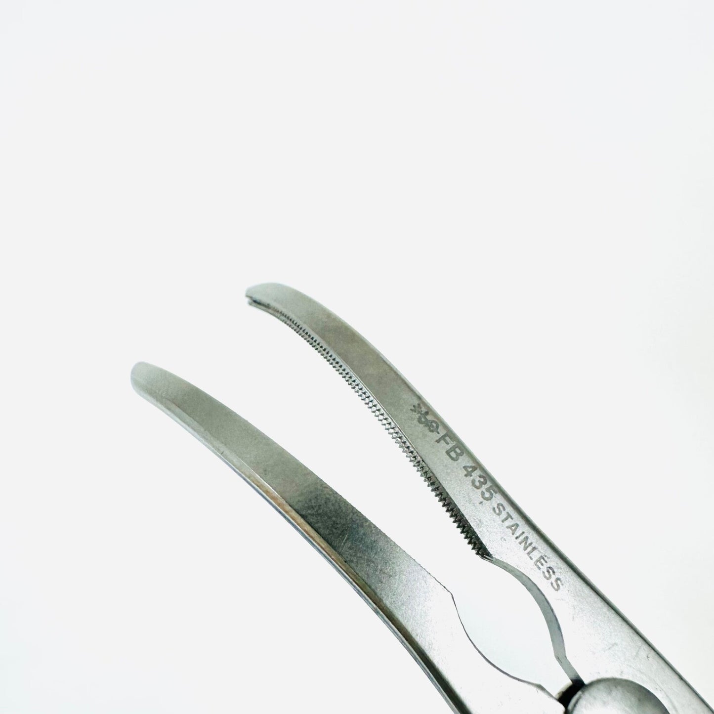 FB425 Clamp, Cooley Bulldog Curved Jaw Stainless Instrument