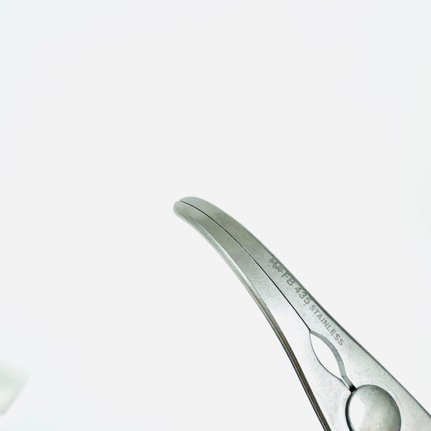 FB425 Clamp, Cooley Bulldog Curved Jaw Stainless Instrument