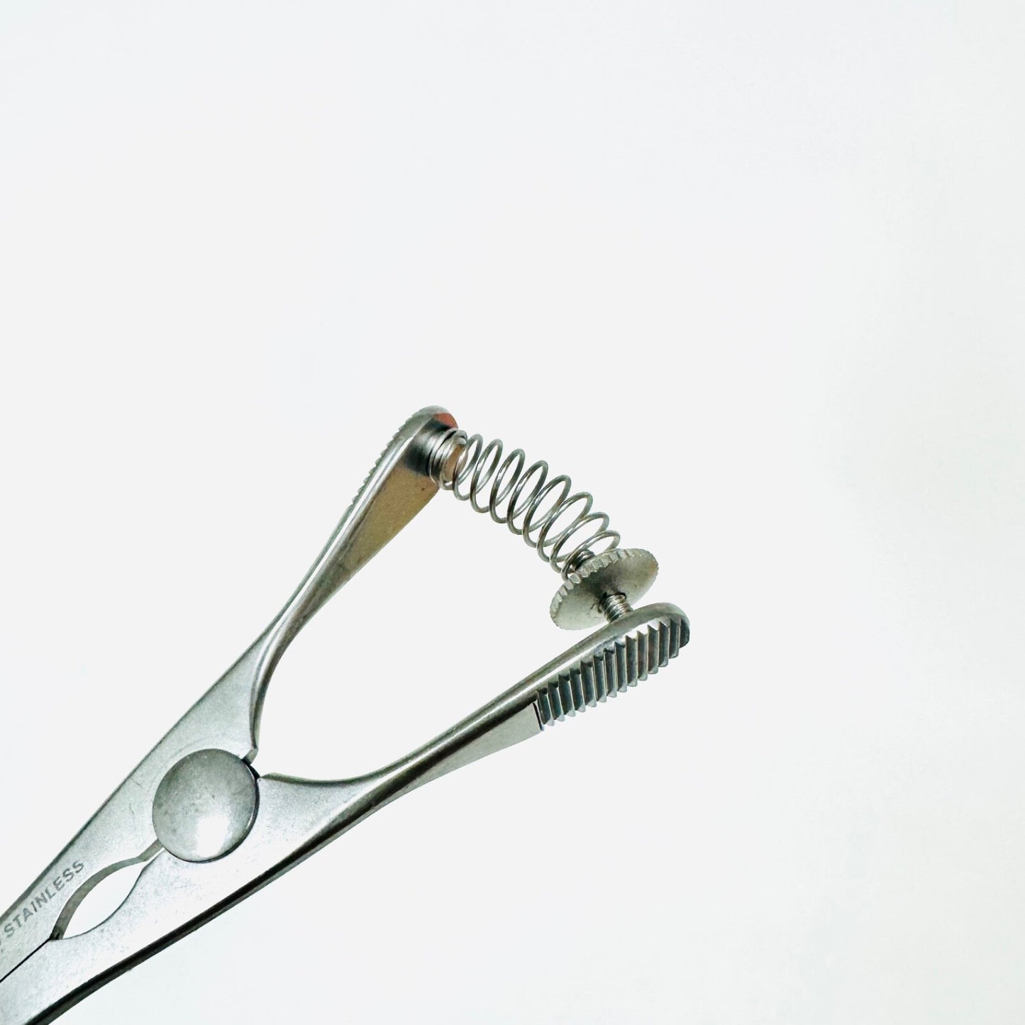 FB425 Clamp, Cooley Bulldog Curved Jaw Stainless Instrument